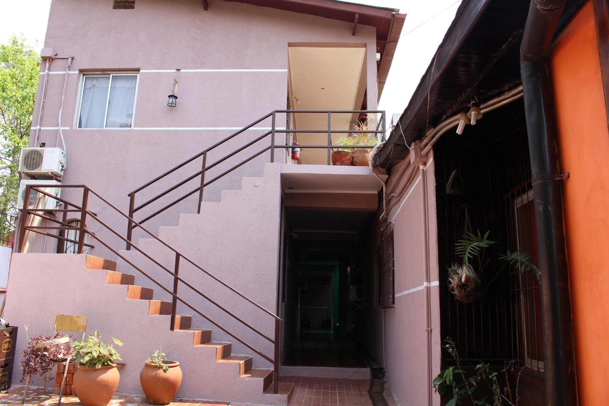 Residencial Noelia Hostel Puerto Iguazú Esterno foto