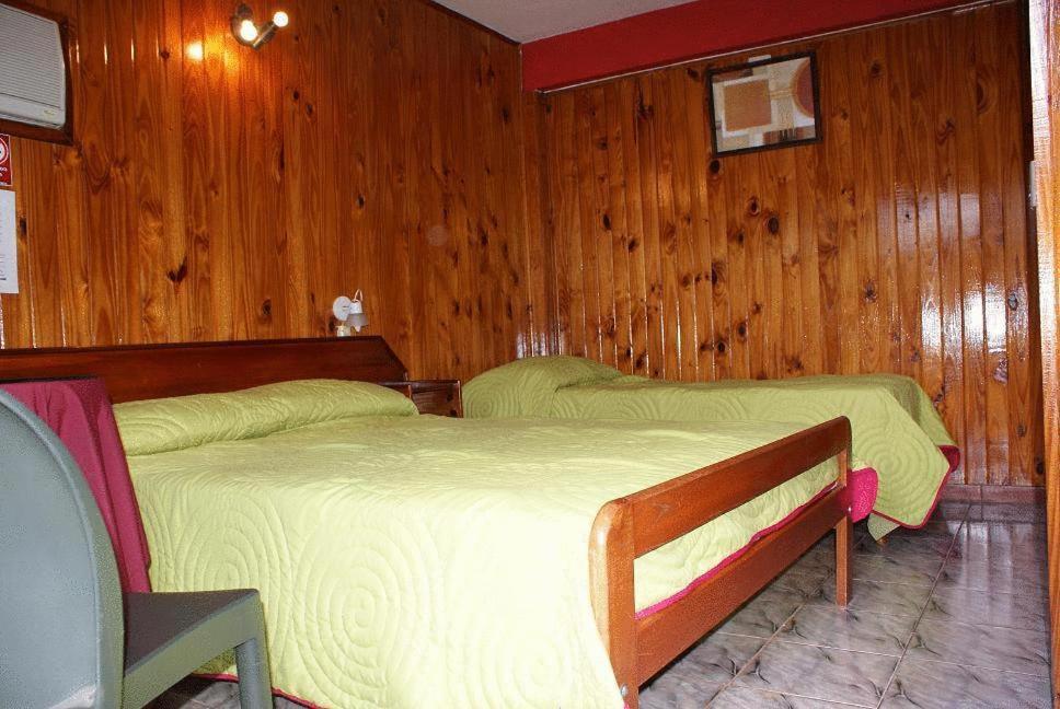 Residencial Noelia Hostel Puerto Iguazú Esterno foto